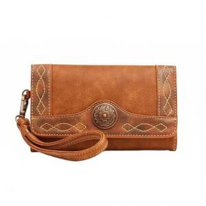 NEW BLAZIN ROXX women's ivy style clutch in tan